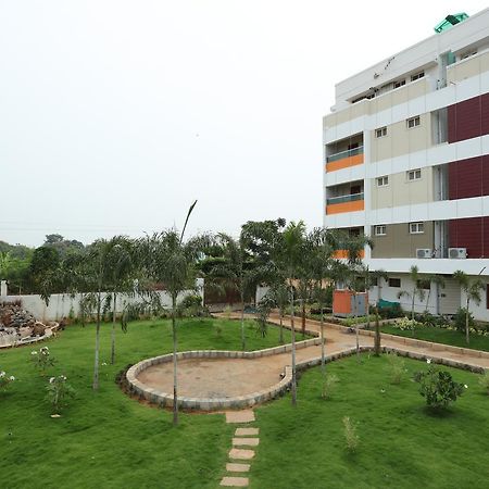 Hotel Green Palace Thanjavur Exterior photo